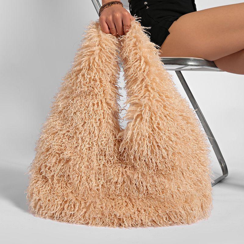 Yogodlns Luxury Fluffy Tote Women Shoulder Bag Lamb Wool Faux Fur Hobo Bags for Winter Large Capacity Shopper Plush Designer Handbags