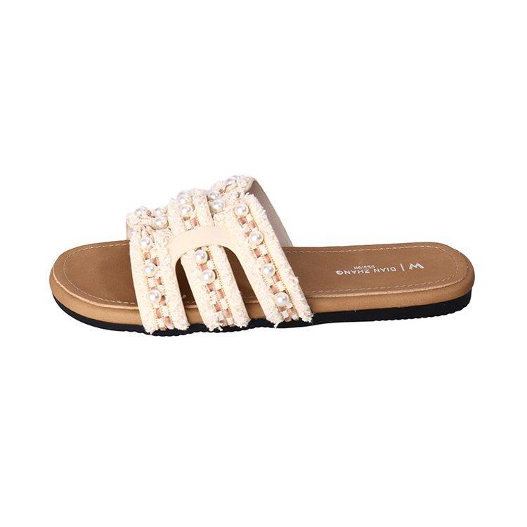 2025 Summer New Xiaoxiangfeng Flat-bottomed Slippers Women's Outer Wear Summer Light Luxury Fairy Versatile Pearl Vacation Sandals