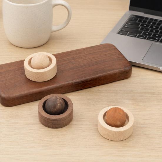 Wood Essential Oil Diffuser, Mini Sphere Shaped Wooden Aromatherapy Diffuser, Small Round Oil Diffuser for Home Office Car Interior Yoga Rooms