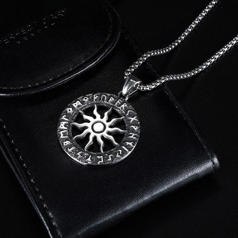 Vintage słońce bóg Apollo naszyjnik moda okrągły Nordic ze stali nierdzewnej Viking Rune naszyjnik mężczyźni biżuteria Amulet prezent
