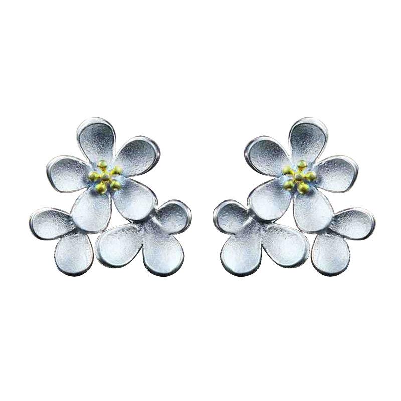 Sterling Silver Fashionable Sweet Small Fresh Flower Stud Earrings, Female Creative Petals Literary And Exquisite Ear Jewelry
