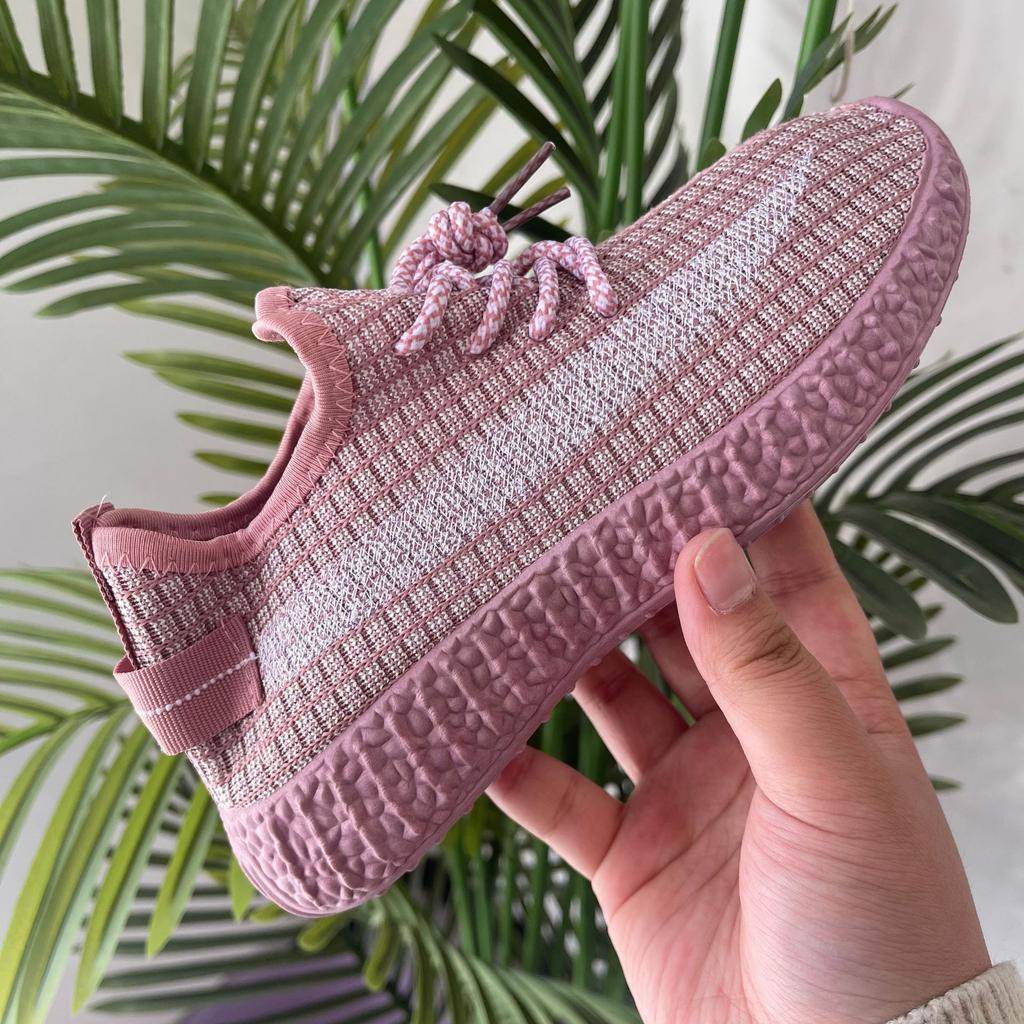 Breathable fly-woven casual coconut shoes women's casual shoes versatile and comfortable women's sports shoes