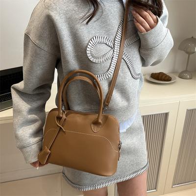 Γυναικείες τσάντες – Τσάντες με κοντά χερούλια