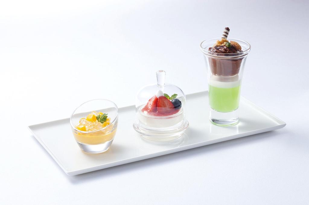 Toyo Sasaki Floral Design Mini Dome Cup Glass Small Plate Glassware, Amuse-Ball Plate, Dish, TS44013-1
