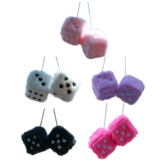 Plüsch-Würfel-Anhänger mit herzförmigen Punkten, zum Aufhängen, Würfel-Dekoration, weich, flauschig