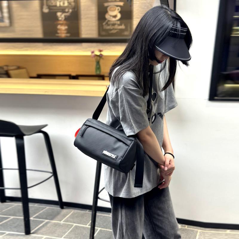 Korean Fashion Women's and Men's One Shoulder Small Bag, Casual and Versatile Men's Trendy Brand Crossbody Bag, Japanese Workwear Style Messenger Bag