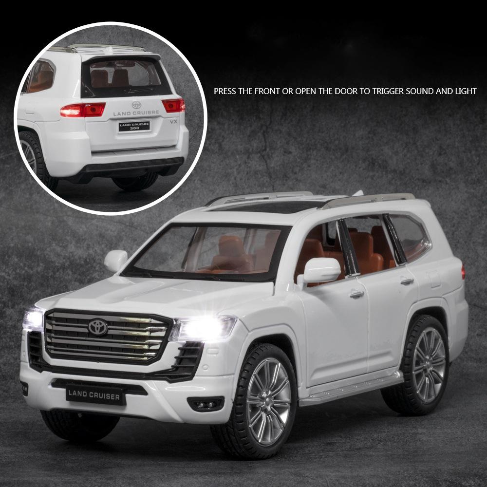 1/24 Scale Toyota LAND CRUISER LC300 SUV Model Car Model Alloy Diecasts Metal Toys With Sound And Light Pull Back Gifts For Children