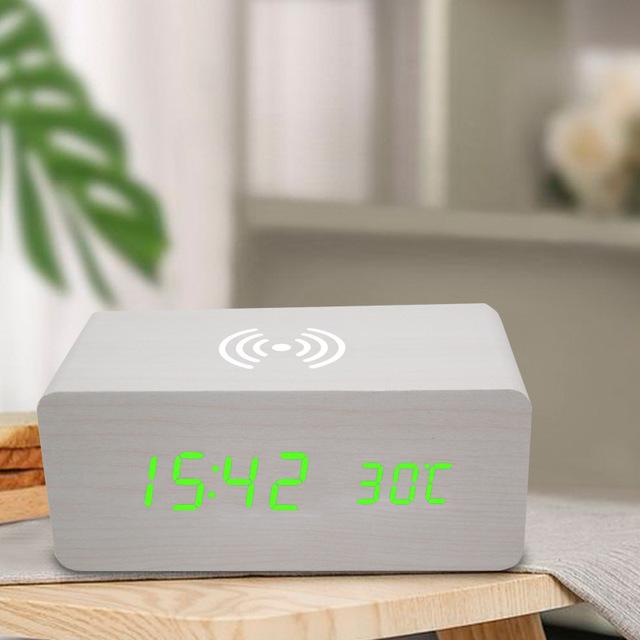 Electronic Wireless Charging Wood Clock Mobile Phone Wireless Fast Charging Electronic Digital Alarm Clock Multi Function Perpetual Calendar