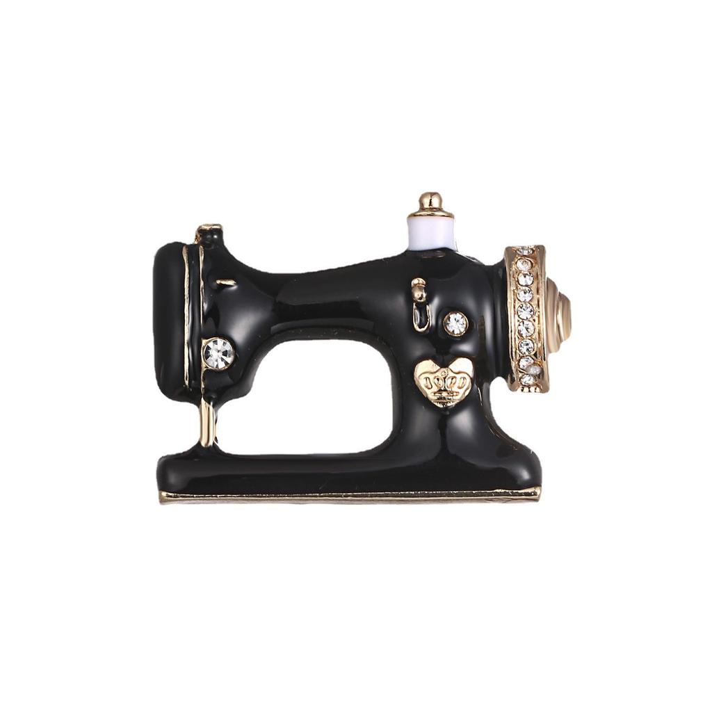 Retro Sewing Machine Brooch with Rhinestones