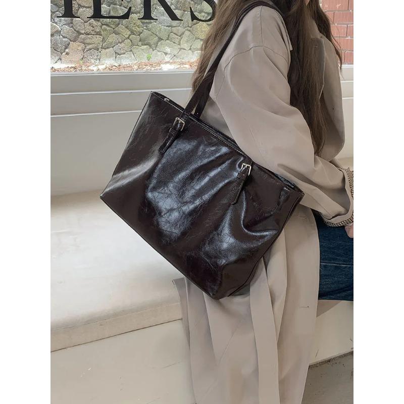 Casual Large Capacity Tote Bag For Women Simple Solid Commuting Shoulder Bag Quality PU Leather Designer Luxury Handbags