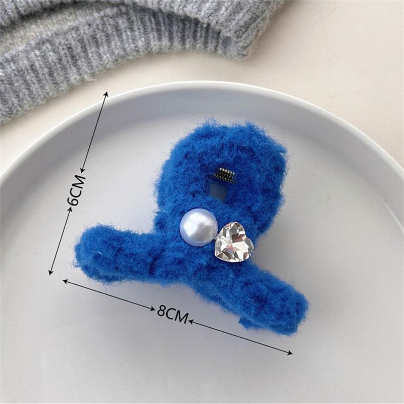 1/2/3Pcs Plush Heart Hair Clips For Women Autumn Winter Fur Hair Crab Clip Elegant Shark Hair Claws Headwear Hair Accessories
