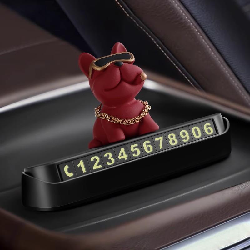 

Креативные украшения для салона автомобиля красный