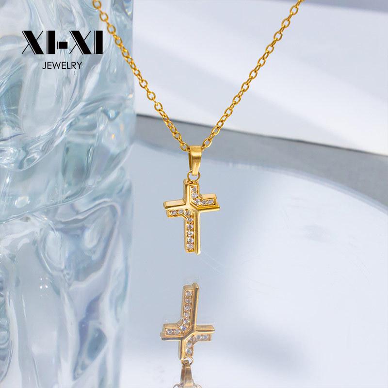 European & American Cross Pendant Necklace: Luxury, Versatile, and Fashionable Design