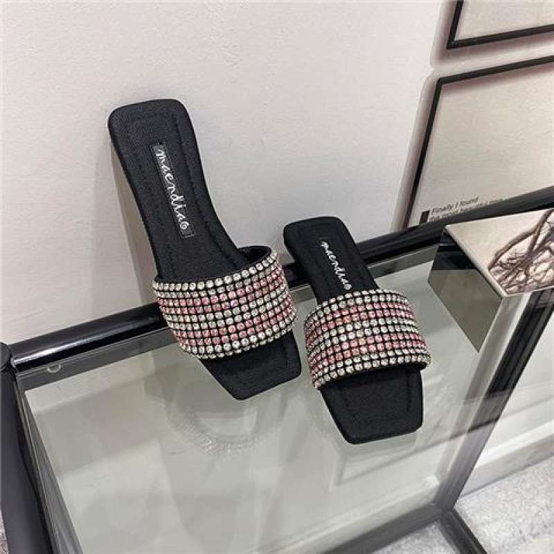 Rhinestone Flat Bottom One-word Slippers for Women To Wear 2025 Summer New Fashion Square Head Open-toed Sandals, Foreign Style Home Niche