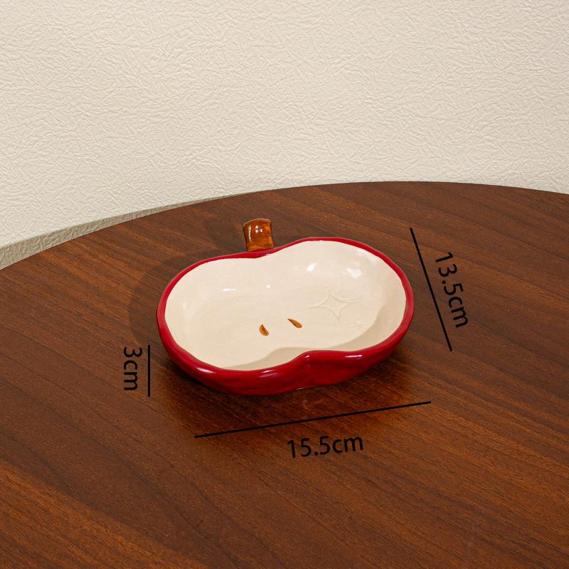 

Hand-Painted Underglaze Color Apple Plate Home Shape Dessert Plate Restaurant High-Value Apple Pastry Plate Cute Tableware