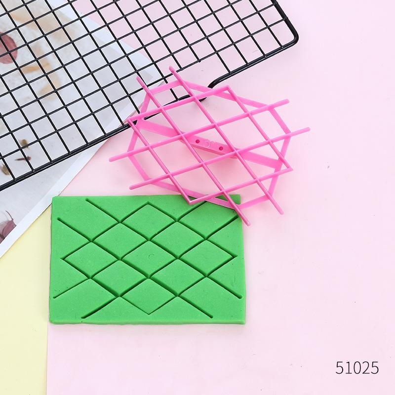 DIY Eight-Petal Flower Fondant Cutting Mold for Sugar Art