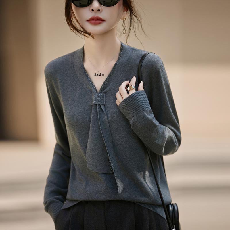 Women's Plus Size Rhinestone V-neck Knit Sweater - Autumn Fashion Long Sleeve Top