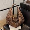 Casual Lazy Plush Bag Retro Leopard Print Bag Autumn Bag Large Capacity Single Shoulder Oblique Span Bag Female Versatile