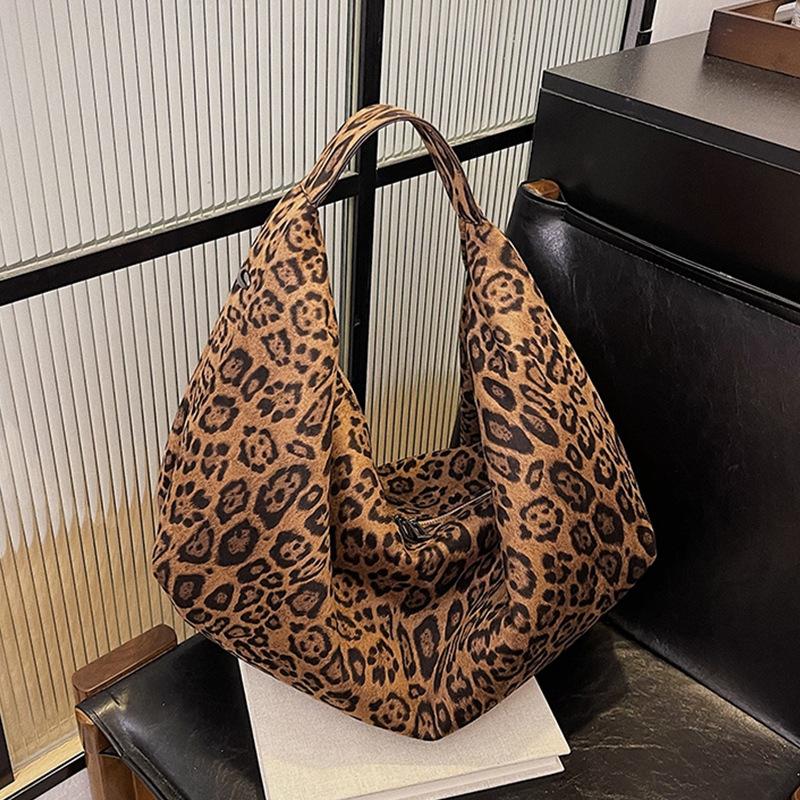 Casual Lazy Plush Bag Retro Leopard Print Bag Autumn Bag Large Capacity Single Shoulder Oblique Span Bag Female Versatile