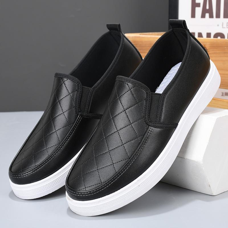 Men's White Non-Slip Casual Nurse Shoes - Comfortable, Lightweight, and Breathable Hospital Work Footwear.