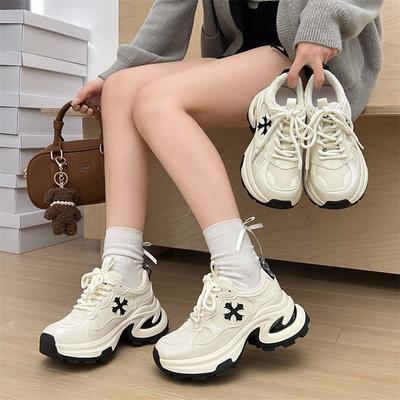 Höhenzunahme von 7,5 cm~ Su Yinyin gleiche Kreuzblumenplattform lässige Sportschuhe Damen neu Herbst Lauf-Papa-Schuhe
