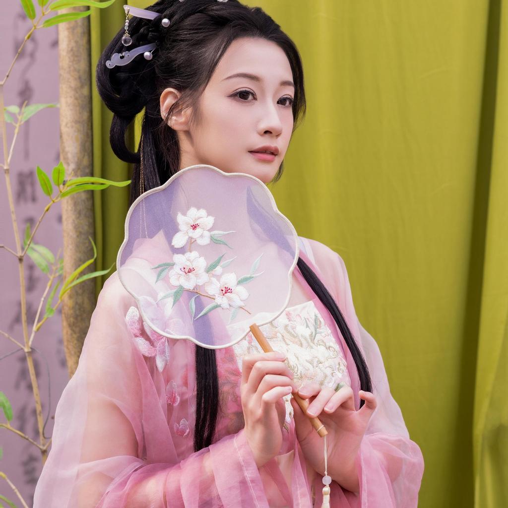 Ancient Style Chinese Embroidered Round Fan for Hanfu and Cheongsam