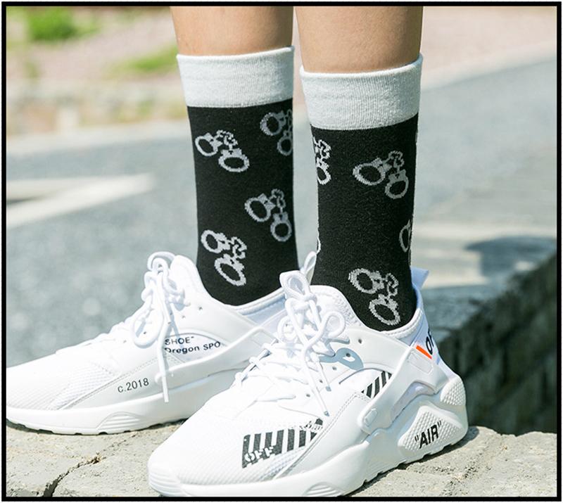 Hochwertige gekämmte Baumwollsocken Tiermuster Lange Stulpe Lustige Glückliche Herrensocken Neuheit Skateboard Crew Lässige Verrückte Socken