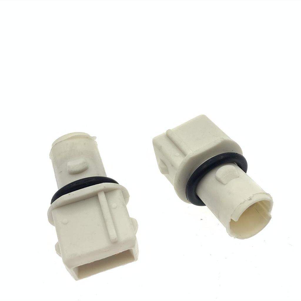 F8RZ13K371AA: Compatible Side Marker Light Bulb Socket Connector for Ford F250/F350 Accessories