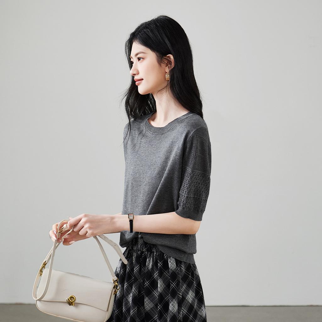 Hollow out short sleeved knitted sweater for women in 2026 spring fashion, versatile and slimming casual top