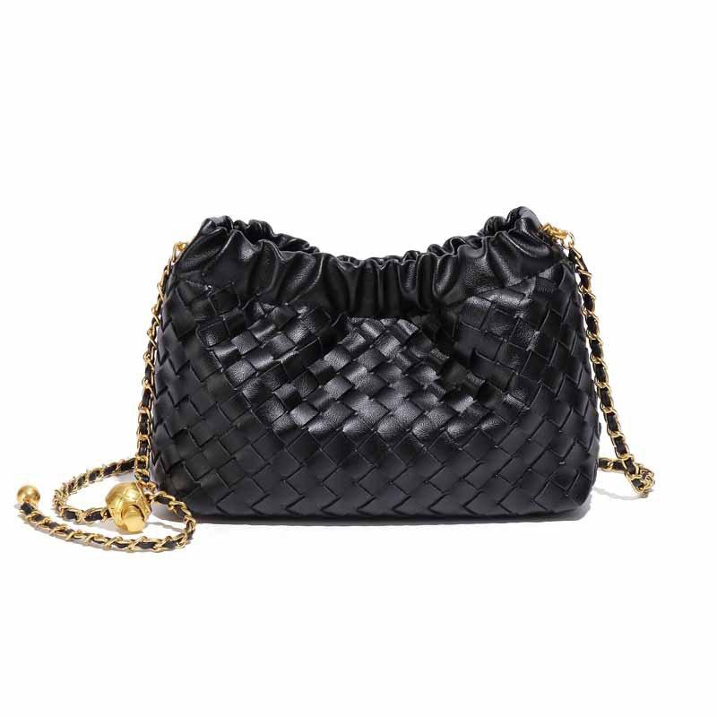 New high-end trendy cloud bag, purely hand-woven, shoulder and crossbody bag, fashionable-style women s bag чёрный