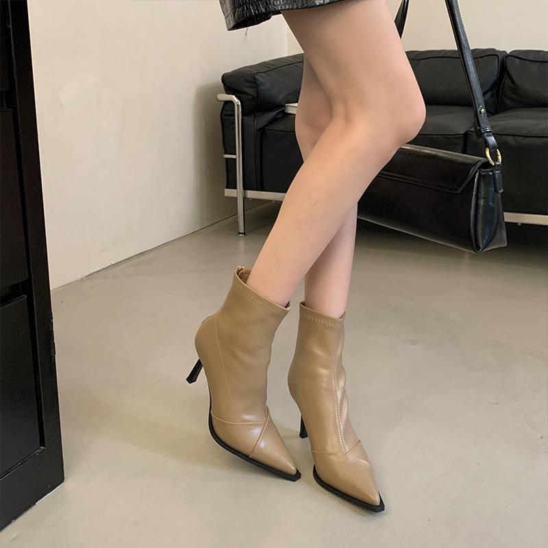 

Молочно-белые остроносые короткие ботильоны на высоком каблуке женские 2025 новая осень и зима ботинки Майяр на тонком каблуке темпераментные женские ботинки Мартин 40