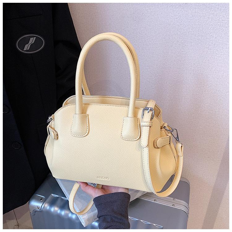 Spring Solid Color Handbag New Fashion Versatile Shoulder Messenger Bag Niche Design Novel Shell Bag