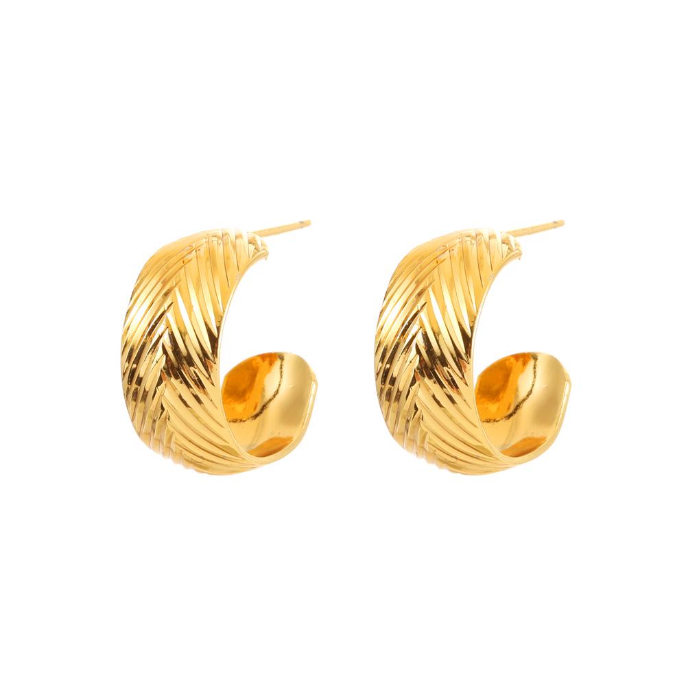 Elegant Irregular Geometric C-Shaped Texture Earrings for Women - Luxurious, Versatile High-End Ear Jewelry