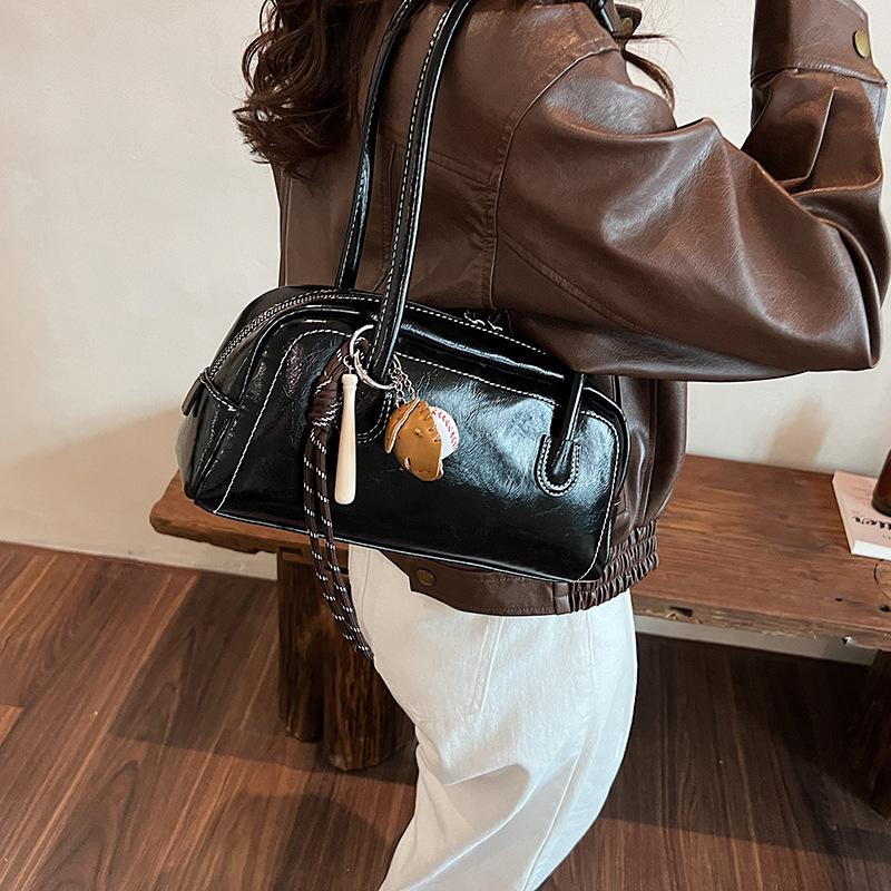 Simple Internet Celebrity Bag 2025 New Fashion Autumn and Winter Shoulder Women's Bag High Sense Underarm Versatile Boston Bag Tide