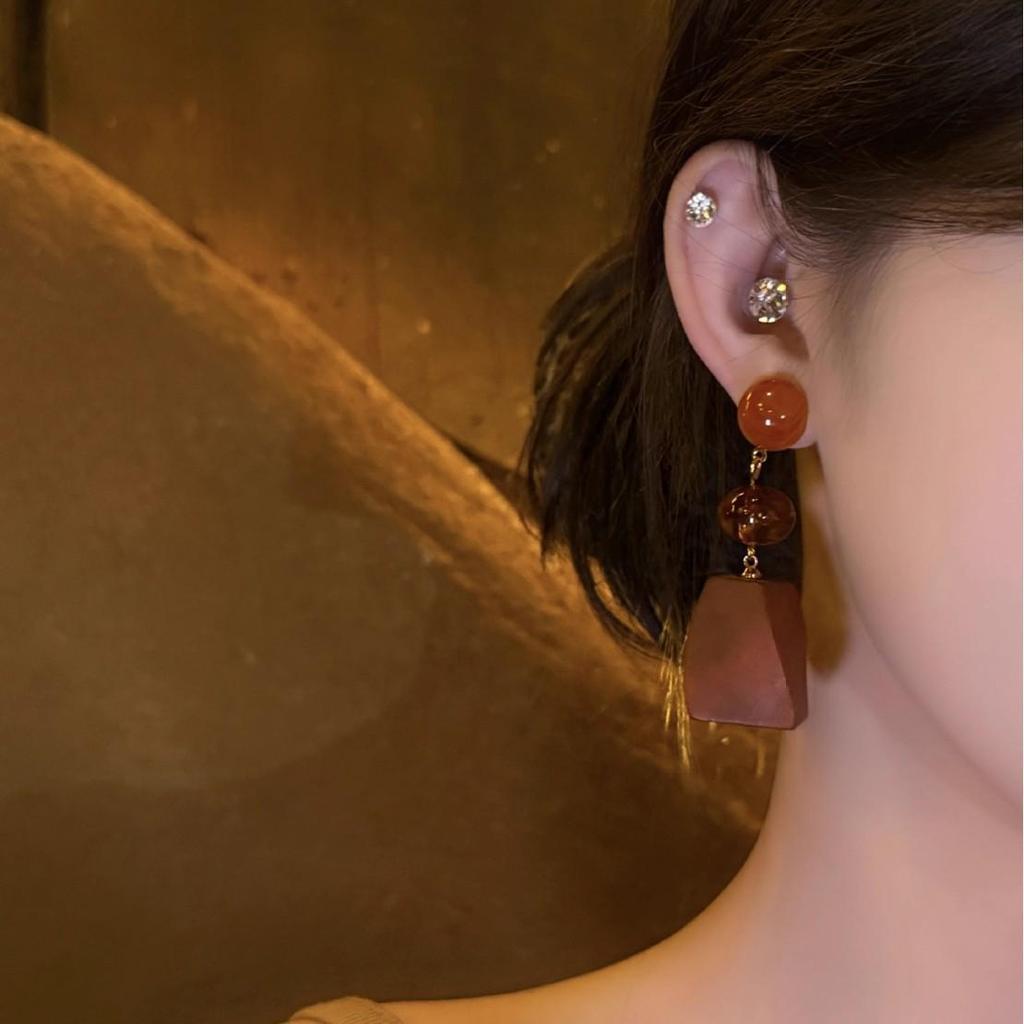 Silver Needle Resin Wood Bead Earrings - Retro Ethnic Style Oval Square Studs, Niche Versatile Jewelry