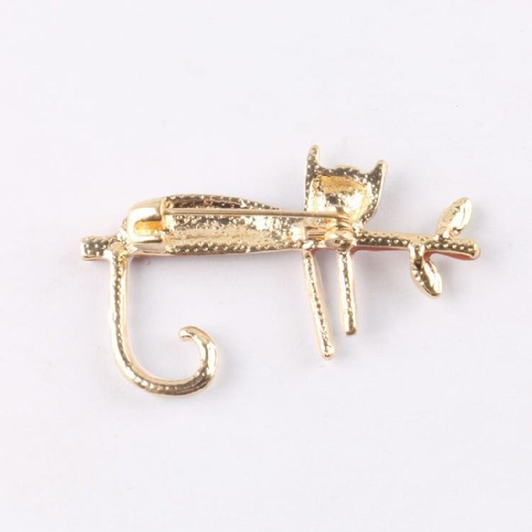 Cat Branch Brooches Cute Animal Cat Lapel Pin for Bag Clothes Coat Brooches