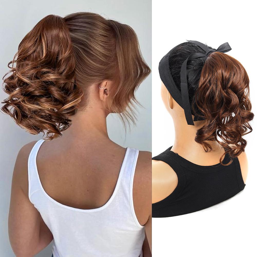 

Жіноча невидима натуральна середня довжина кучерява коса-квітка груші низький хвіст перука світло-коричневого кольору