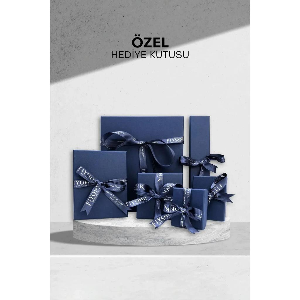 14 Carat Gold Mirrored Sparkling Chain Heart Necklace 1.35 Mm