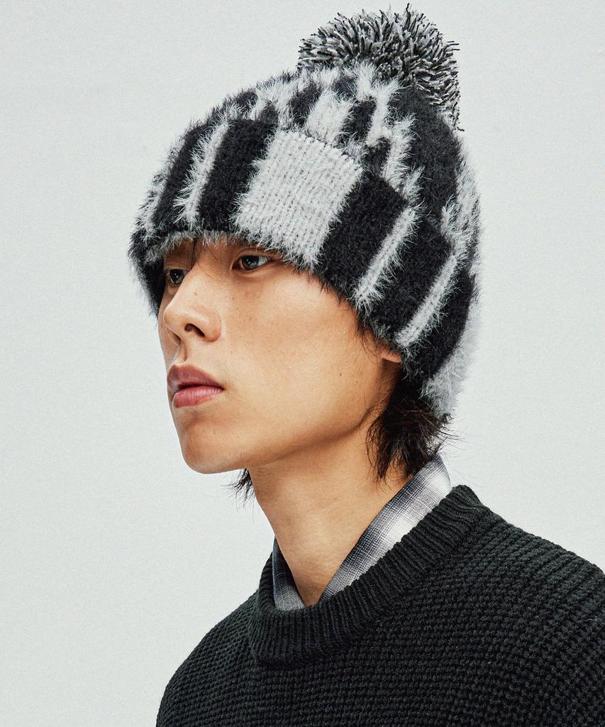 KND Navajo Pattern Beanie Hairy Black