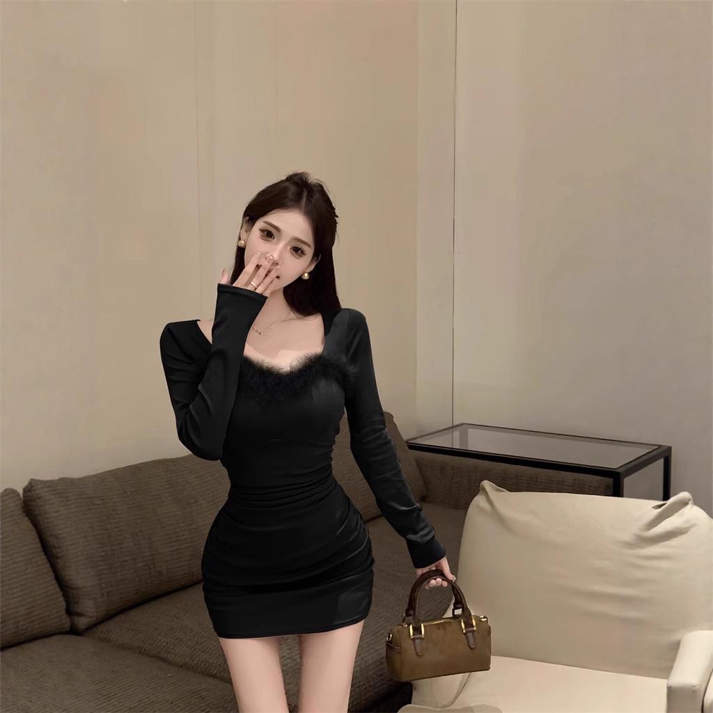 New product fur collar dress for women's autumn pure desire, sexy hip-wrapped mom skirt, short skirt with base and inner skirt.