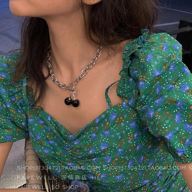 

Multi-Layer Pearl Winding Necklace Light Luxury Niche High-End Clavicle Chain Femininity Versatile Girlfriend Strong Chain