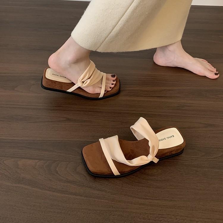 Niche slope heel sandals open-toed sandals women's shoes summer wear square head high-heeled slippers design sense beach Roman shoes