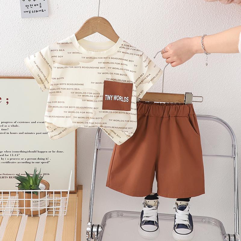 Boys' full printed letter pocket round neck short sleeved set, boys' casual two-piece set, summer thin design