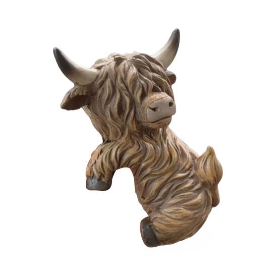 Mini Highland Cow Pot Hugger for Planter Miniature Animal Flower Pot Climber Resin Calf Sculpture for Outdoor Garden Patio Fence Lawn Yard Decor