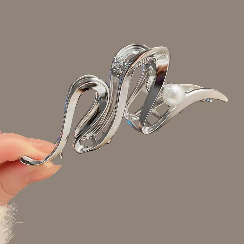 High-End Metal Butterfly Hair Clip for Women - Large, Elegant 2024 Style Shark Clip