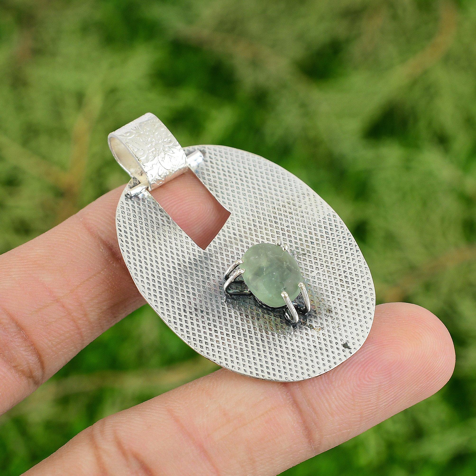 

Sisters Day Deal Octagon Prehnite Rough Gemstone Sterling Silver Pendant Jewelry