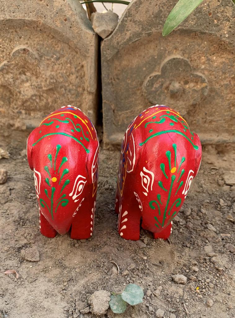 Red Appu Elephant Pair: Handcrafted Wooden Statues, Mini Animal