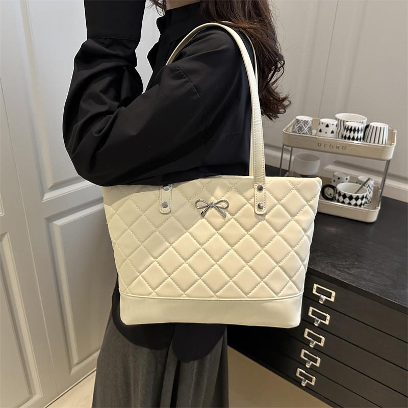 Pu Quilted Tote Bag With Zipper Closure For Casual Streetwear Style