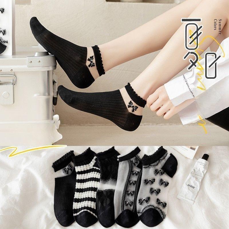 Women's Short Socks for Spring and Summer, Thin Lace Stockings, Sweat-absorbing, Trendy Black Short Boat Socks, Versatile