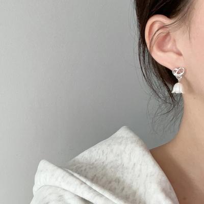 Interwoven Love Lily Of The Valley Earrings Female Ins Sweet Temperament Versatile Gentle And Elegant Knotted Flower Heart Stud Earrings